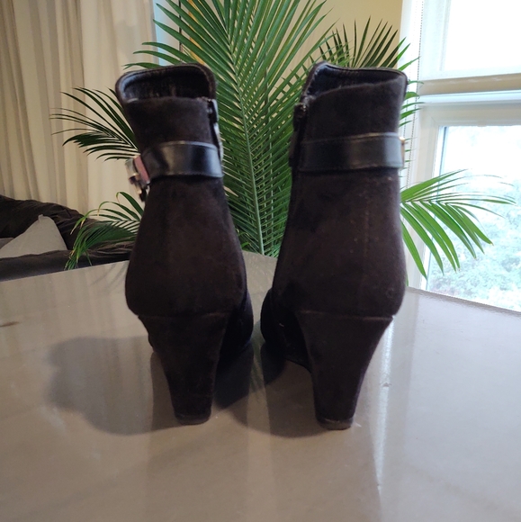 Laundry, Black Suede Booties - Picture 2 of 7